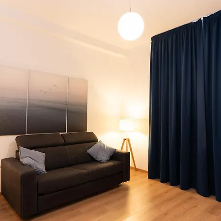 Apartment Promo Inizio Anno, Eleganza In Centro Citta, Mare E Parcheggio A Due Passi