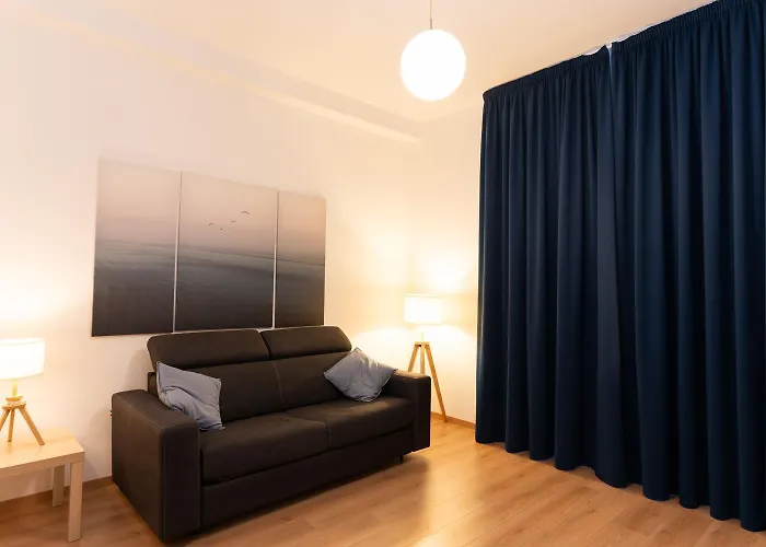 Appartamento Promo Natale, Eleganza In Centro Città, Mare E Parcheggio A Due Passi